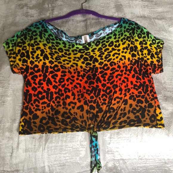 Colorful cheetah print crop top - Picture 3 of 5